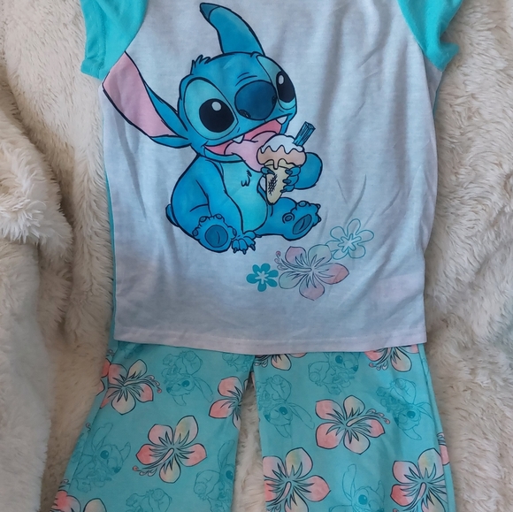3/$30 New- Disney Girl's Lilo & Stitch 3 Piece Extra Soft Pajama Set - Picture 6 of 15